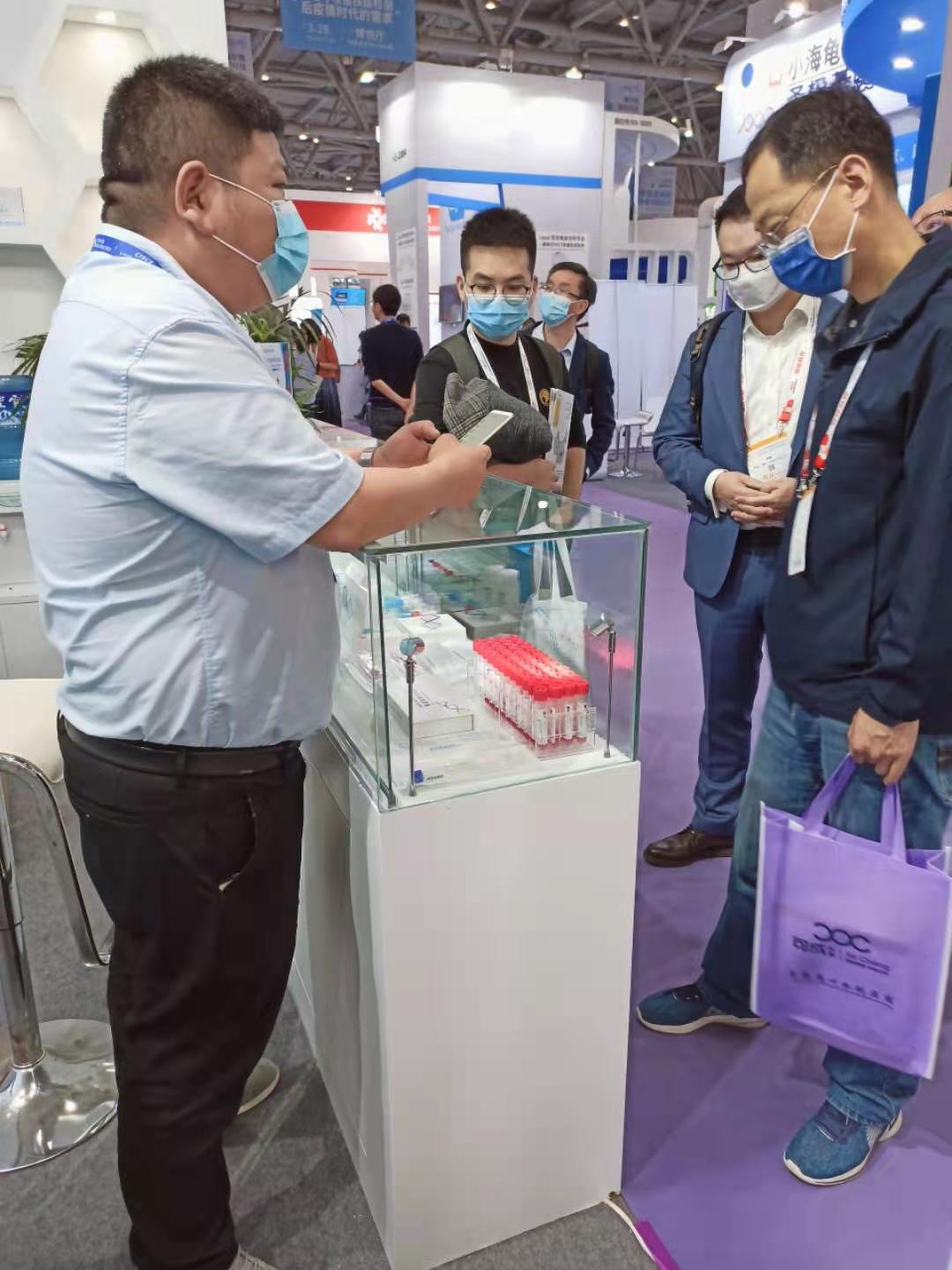 华晨阳科技重庆CACLP展位盛况